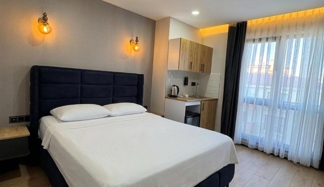 Dream Hotel