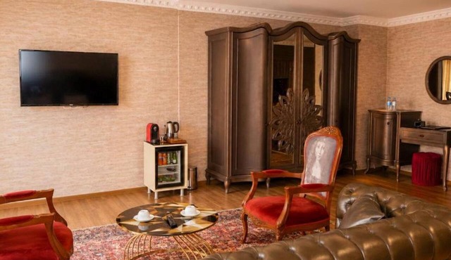 Elite World Nest Van in Van