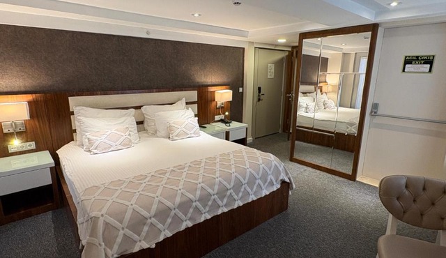 Endglory Hotel
