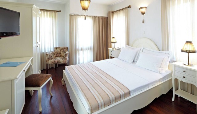 Ferahi Evler Otel in Ayvalik