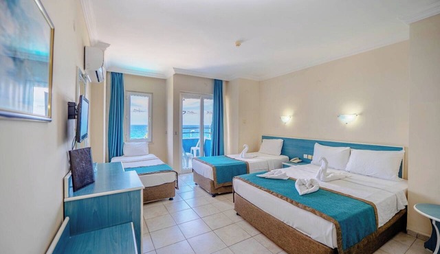 Galaxy Beach Hotel in Alanya