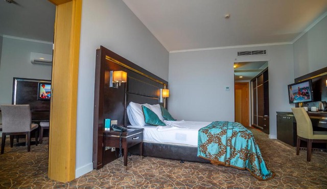 Grand Belish Hotel
