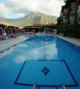 Hisar Holiday Club