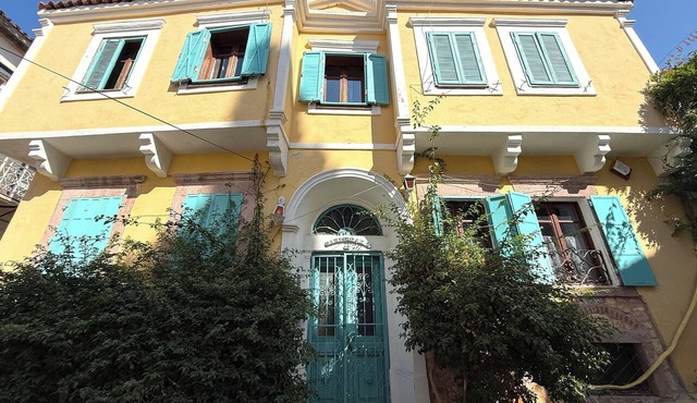 Historic Artistic House with Sea-View Terrace in Ayvalık in Balıkesir