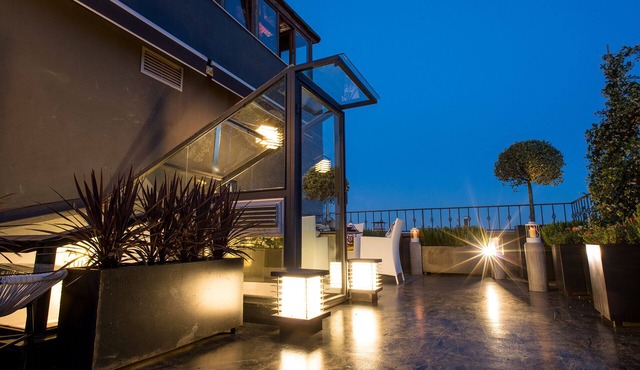House with 180 m2 over 3 floors and 60m2 terrace with a seaview