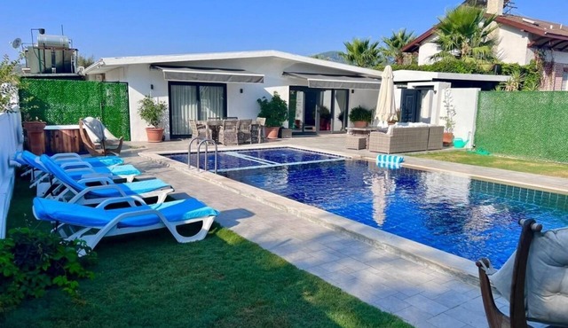 K Bungalow Beautiful 2 bedroom Bungalow in Hisaronu