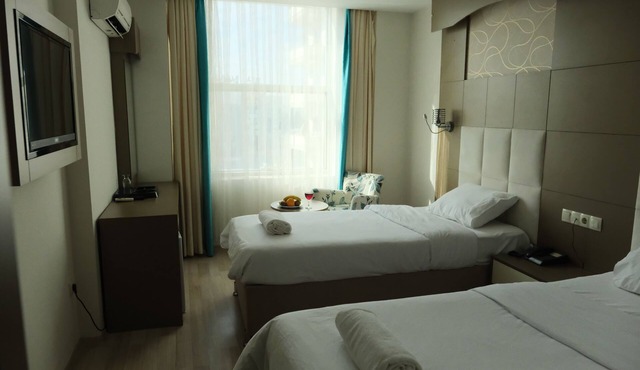 Karat Ayseli Otel in Mersin