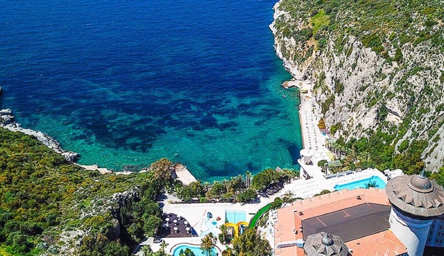 Ladonia Hotels Adakule