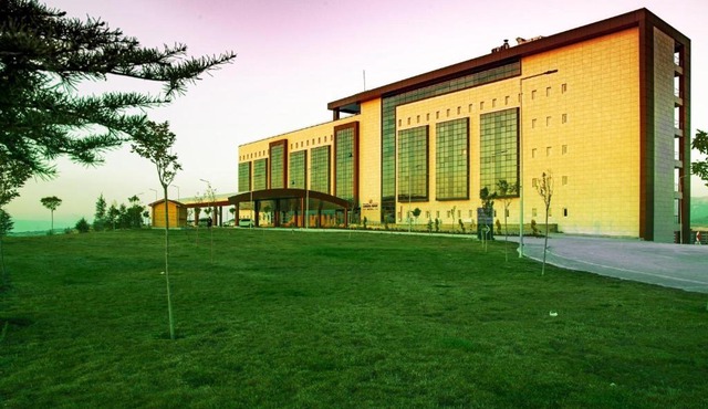 Lavanta Tepesi Hotel ve Spor Tesisleri in Yeşilova