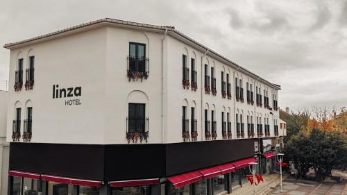 Linza Rooms