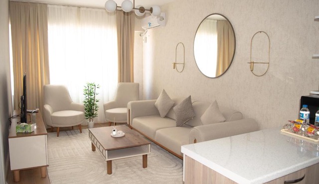 Luxe Suite AY38