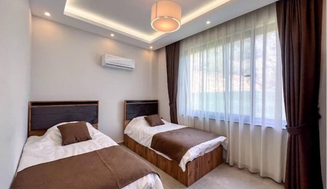 Luxury Villa for 6 People with Sea View 48-10396