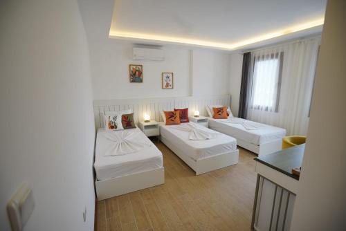 Mons Casa Boutique Hotel in Avlana