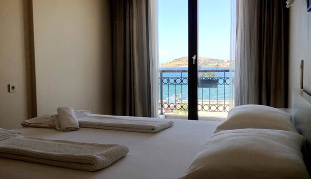 Nemrut Bay Otel in Foça
