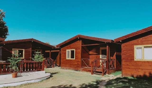 Okeanos Beach Bungalow