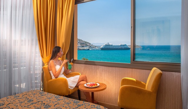 Palm Hotel