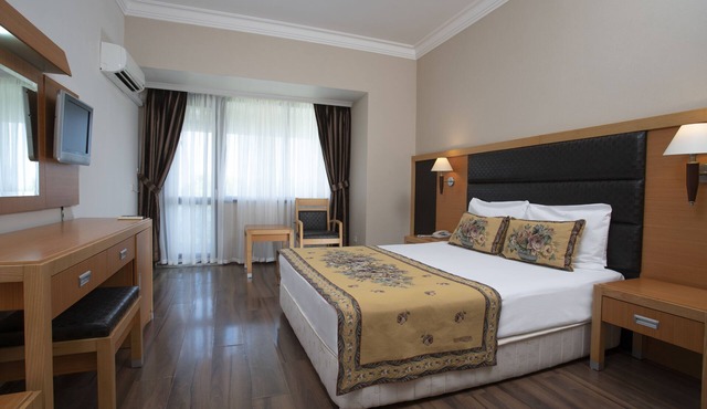 Perre La Mer Hotel Resort & Spa