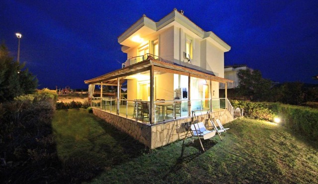 Poseidon Marine Villa in Ildir