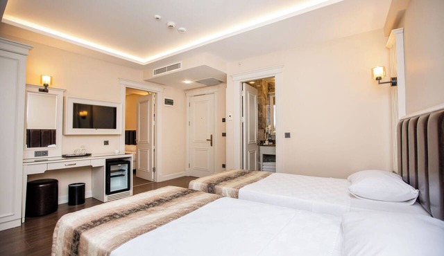 Prag Hotel in Istanbul