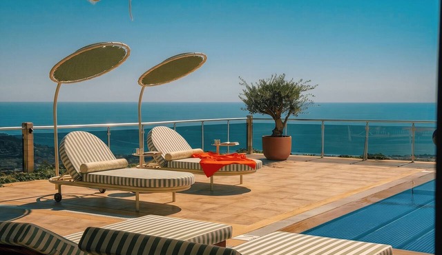 Qoople Villa Toskana - Panoramic 360° sea & castle view