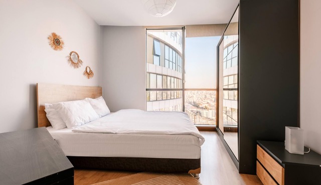 Residence with City View 5 min to Optimum Mall in Istanbul