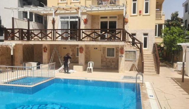 Safari Suit Hotel , Side in Side