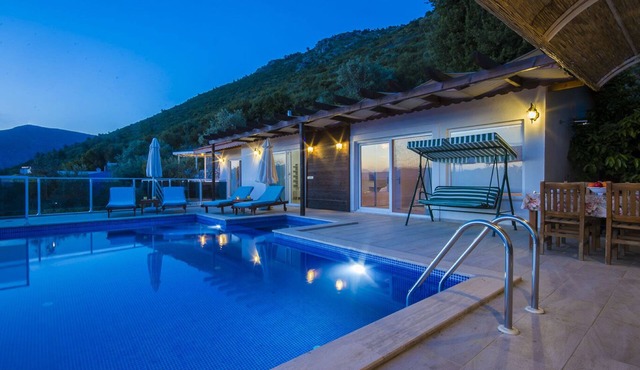 Secluded Charming Villa Donat Duo for Four Guests, Great Views & Private Pool