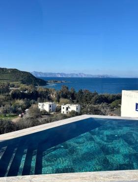 SFV Seaview Triplex Holiday Villas