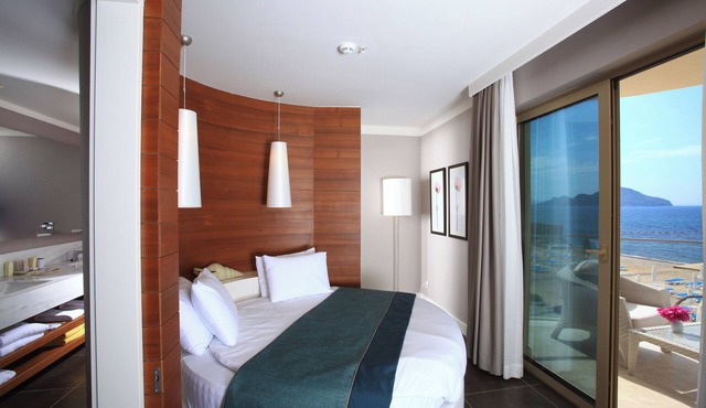 SUNDANCE SUITES HOTEL