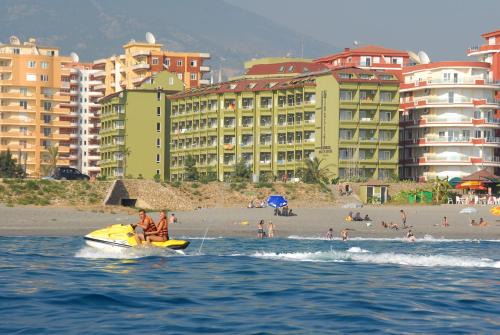 Sunstar Beach Hotel in Mahmutlar