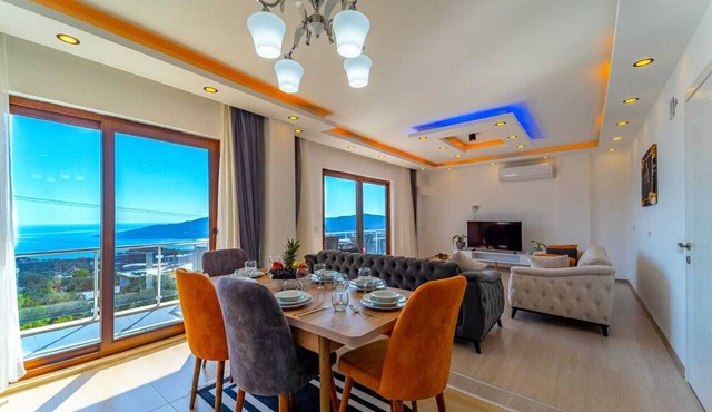 Superb 3-bedroom house with AC in charming Kaş in Kaş