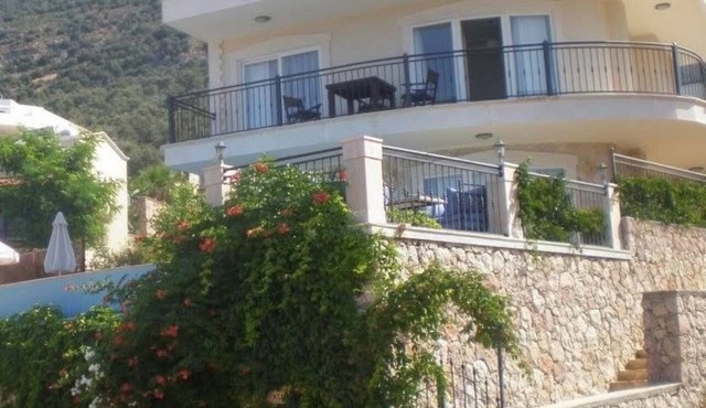 Superb Detached Villa Private Infinity Pool, Panoramic Sea Views, Wifi, Air Con.