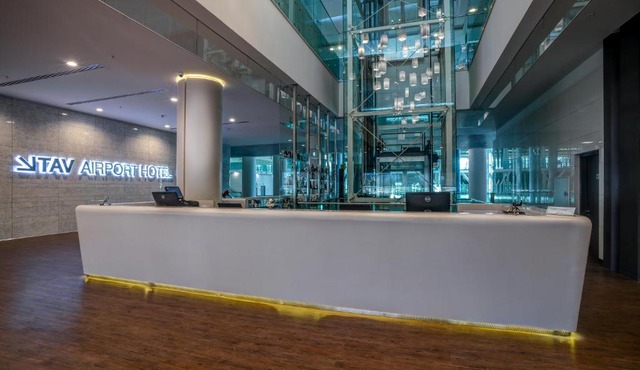 TAV Airport Hotel Izmir in İzmir