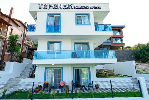 Tepehan by Özkul in İzmir