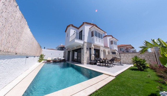 Villa Lia 1, Relaxing Design, Private pool, 350mt to the Sea