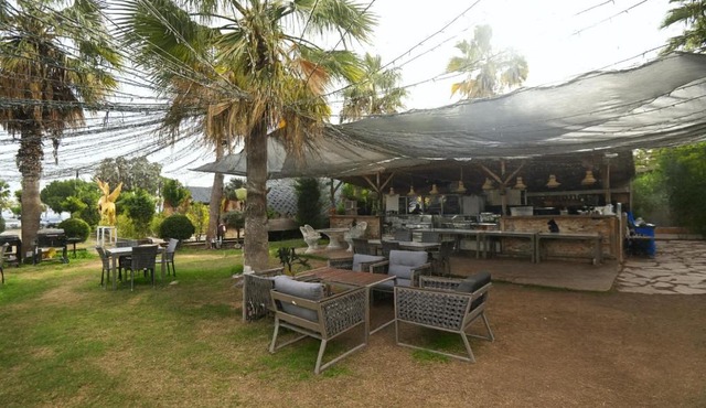 White Country Villages Hotel