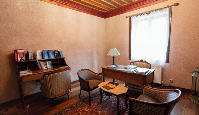 Zifin Hotel