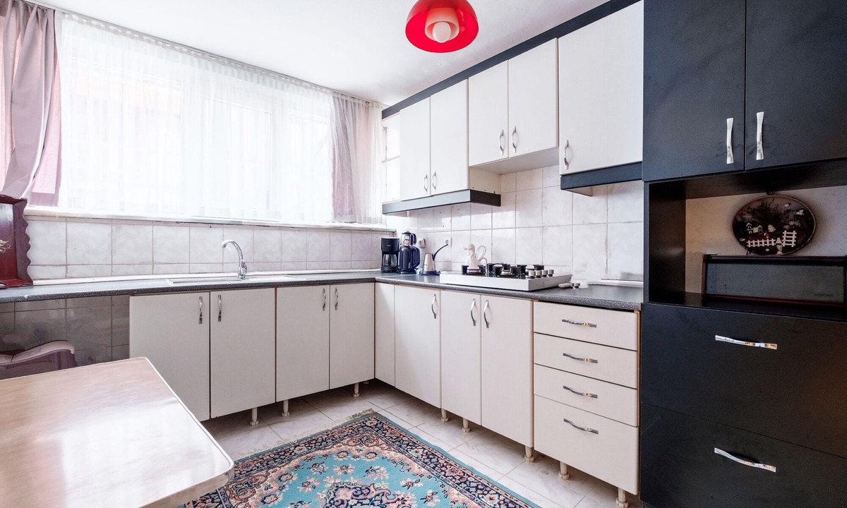 Besiktas Apartment | Near Ciragan Palace: 2-Min Walk