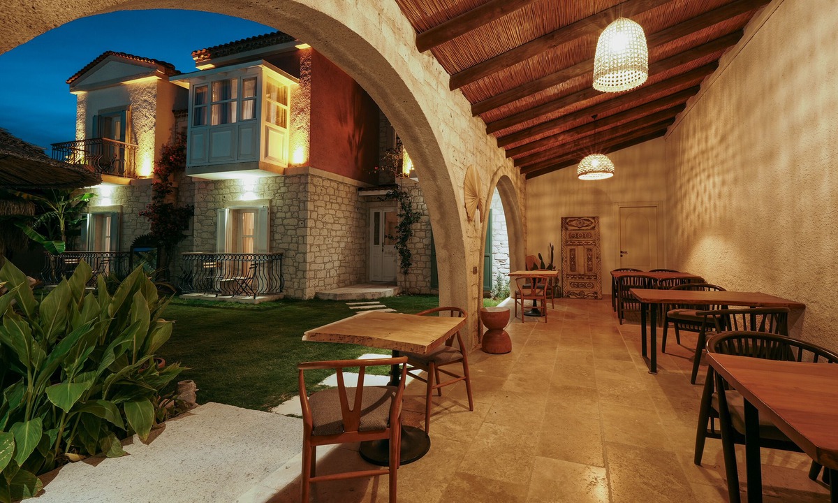 Tokoglu Hotel | Lika Alacati