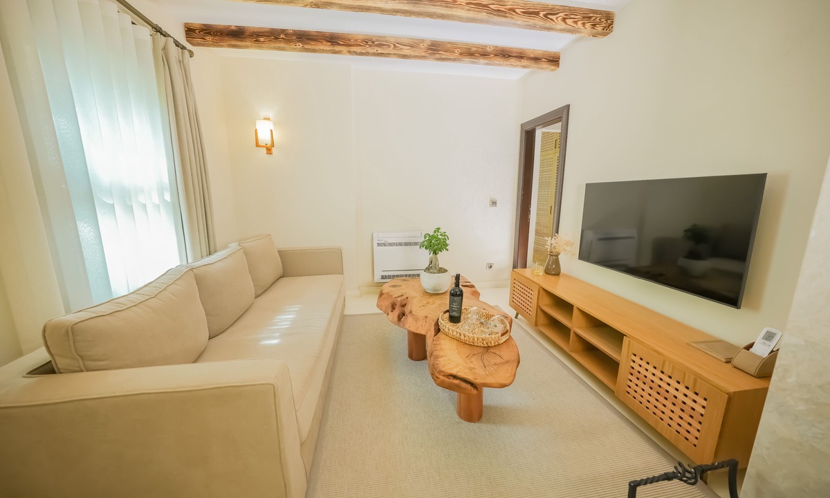 Tasbuku Hotel | Nuup Hotel
