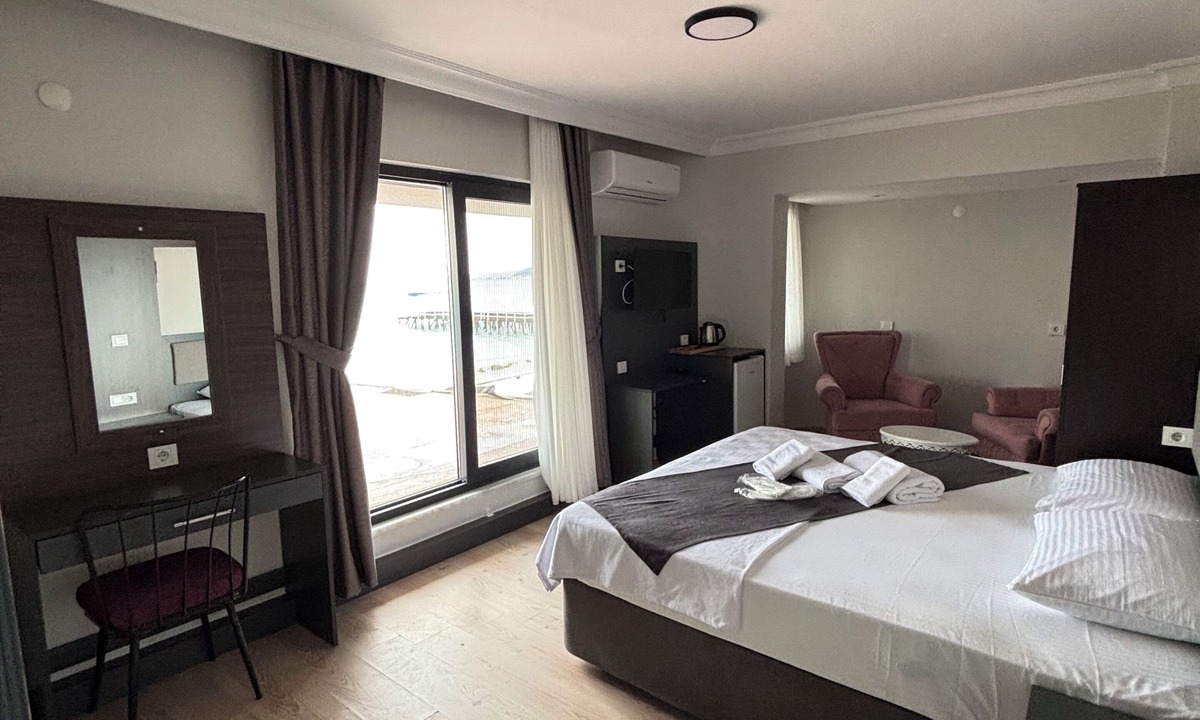 Akcay Hotel | Demir Otel Restaurant