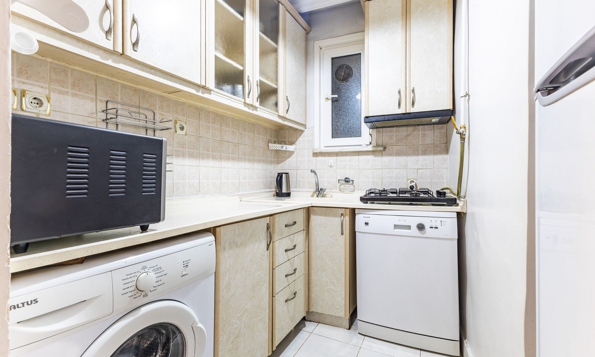 Besiktas Apartment | Chic Flat w Balcony 5 min to Dolmabahce Palace