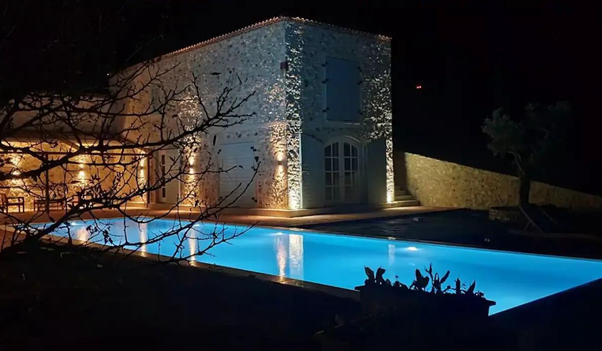Cesme House | 14 beds 7 en-suite rooms Çeşme, 450 m2 6500 land