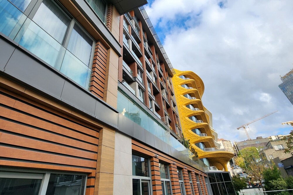 Harbiye Apartment | Downtown İstanbul Taksim, 2+1, Parking, Free pool, gym free internet, netflix