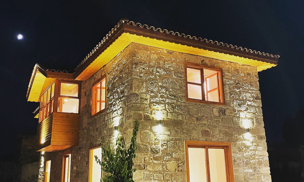 Ancient Side Apartment | 2 min to the beach in the heart of oldtown side