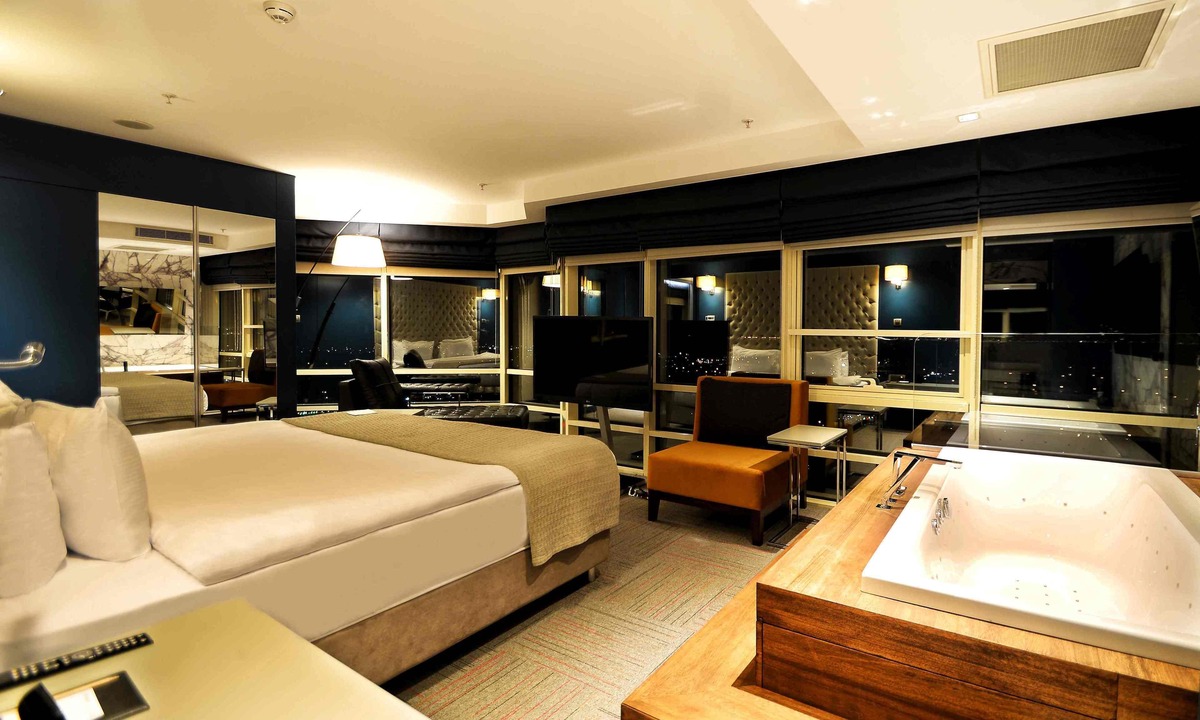 Balcova Hotel | Ramada Encore by Wyndham Izmir