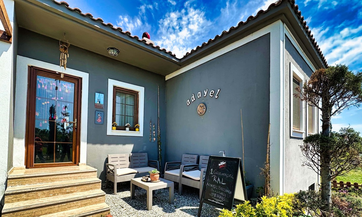 Bozcaada Hotel | Adayel Otel & Bağ Evi