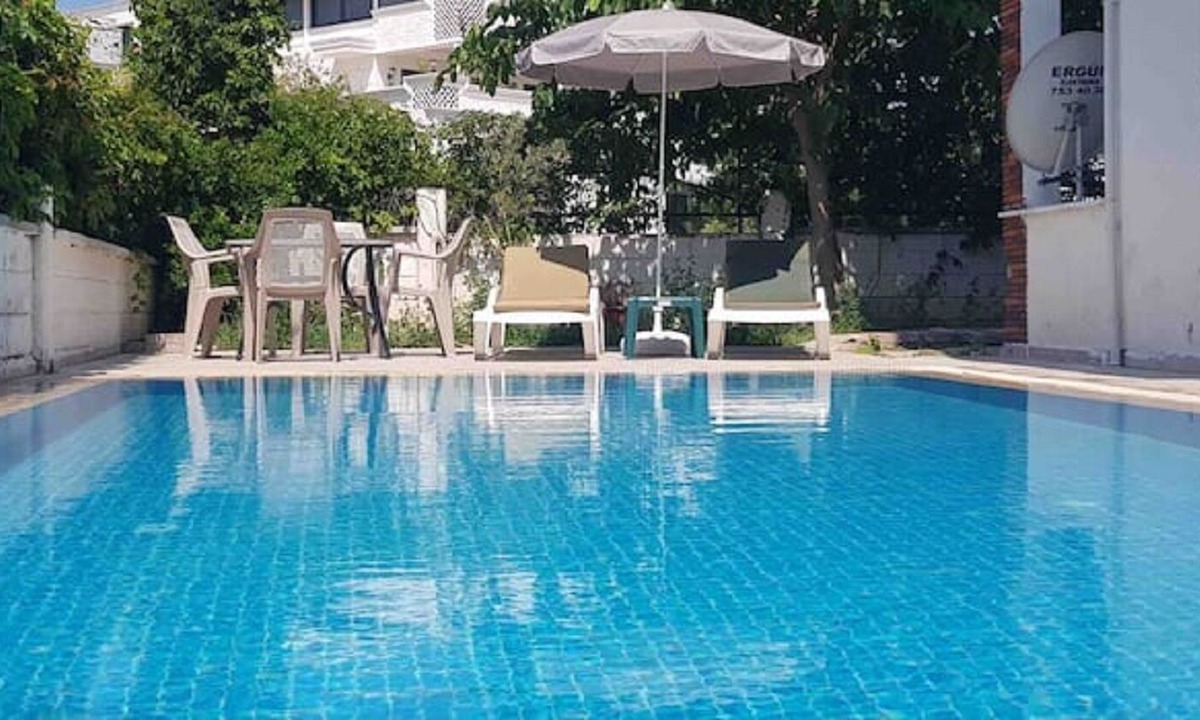 Side Apartment | Enjoy a peaceful central location. close to everything, truly home from home