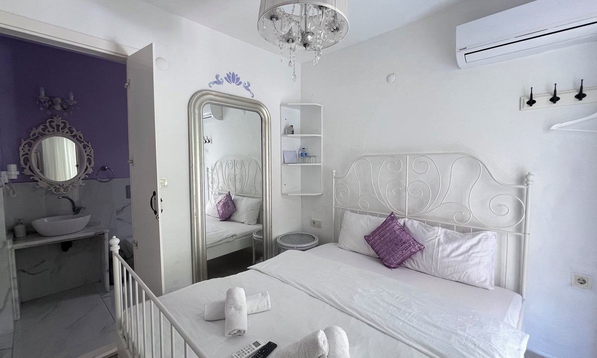 Akyaka City Center Hotel | Kiraz Cicegi Butik Akyaka