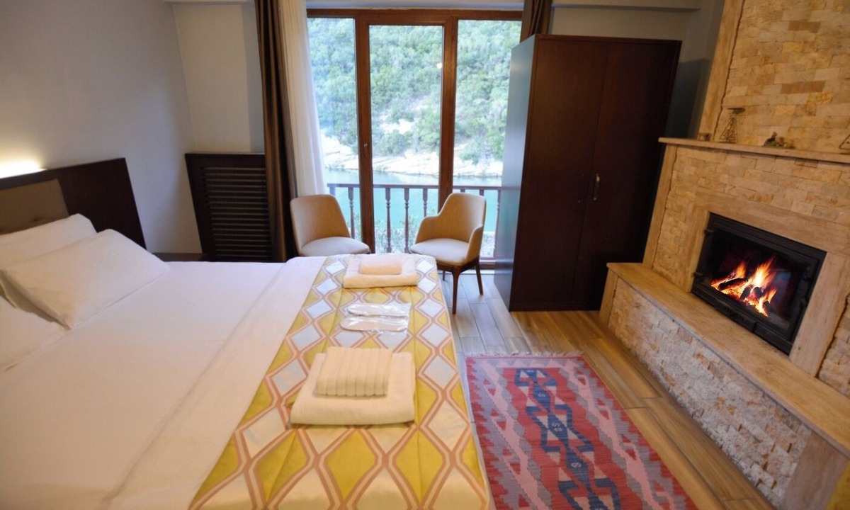 Agva Hotel | Hill River Hotel